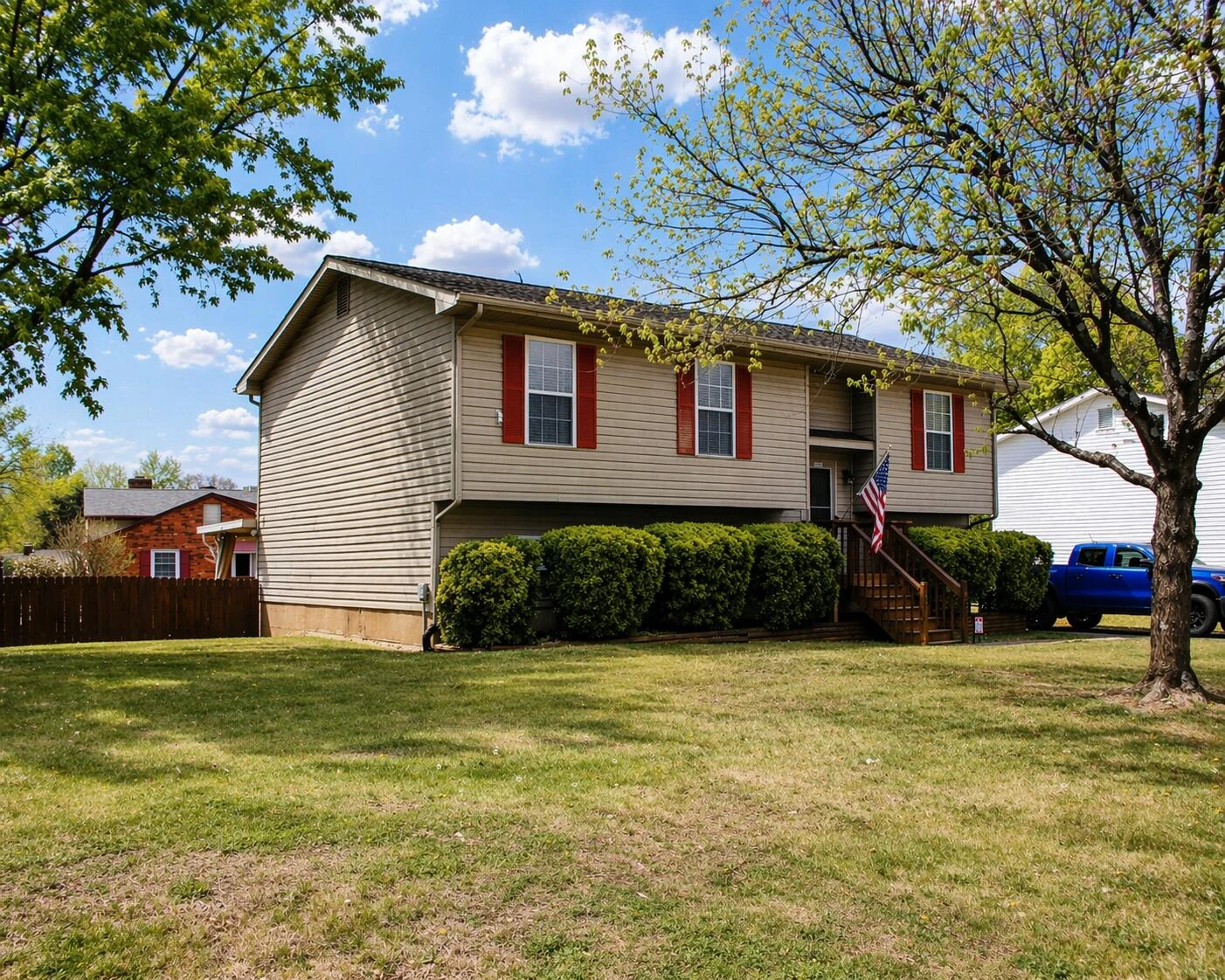 157 Clubhouse DR - Photo 2