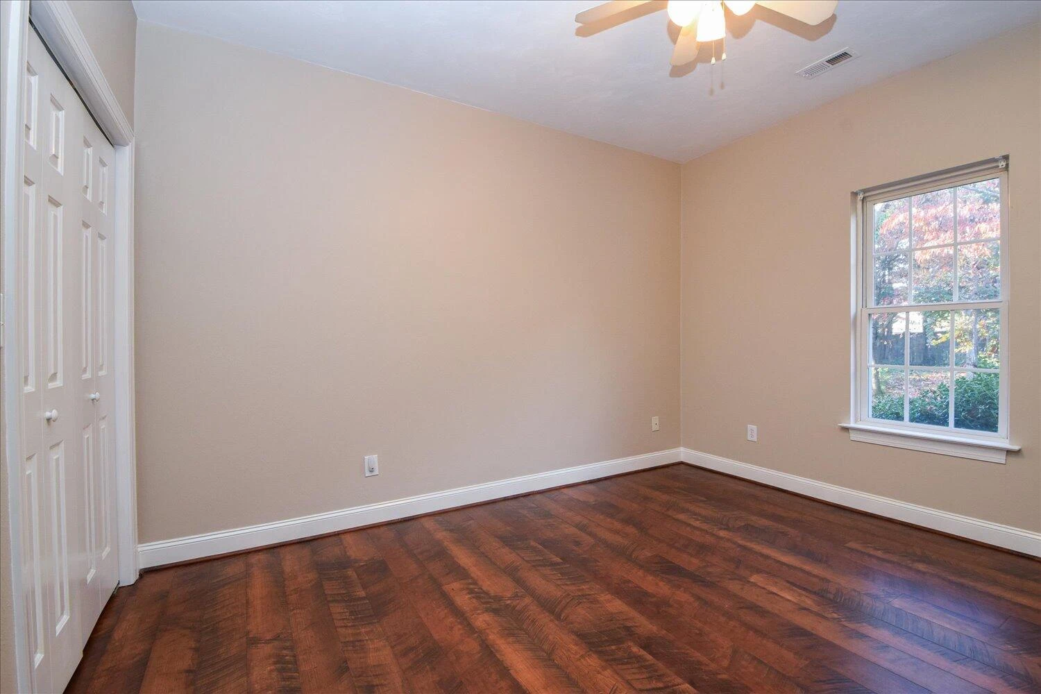 2271 Countryside RD - Photo 10