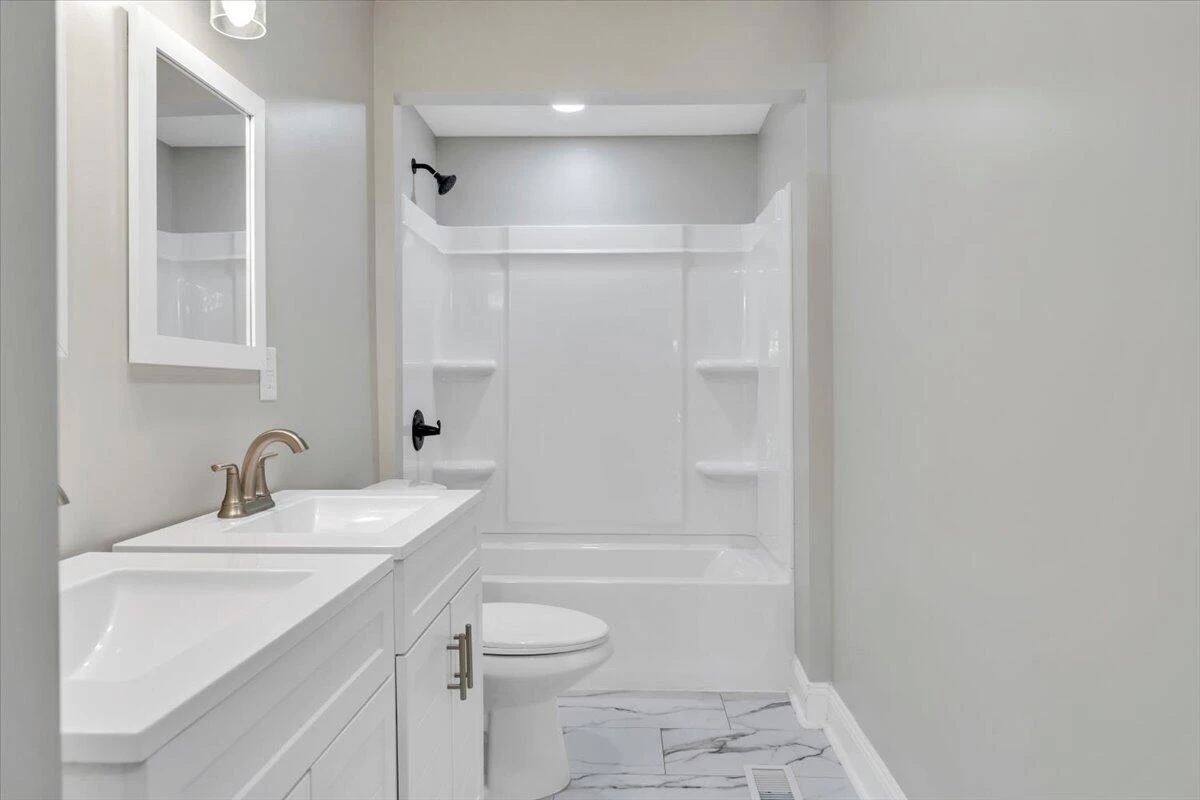 2218 Larchwood ST - Photo 19