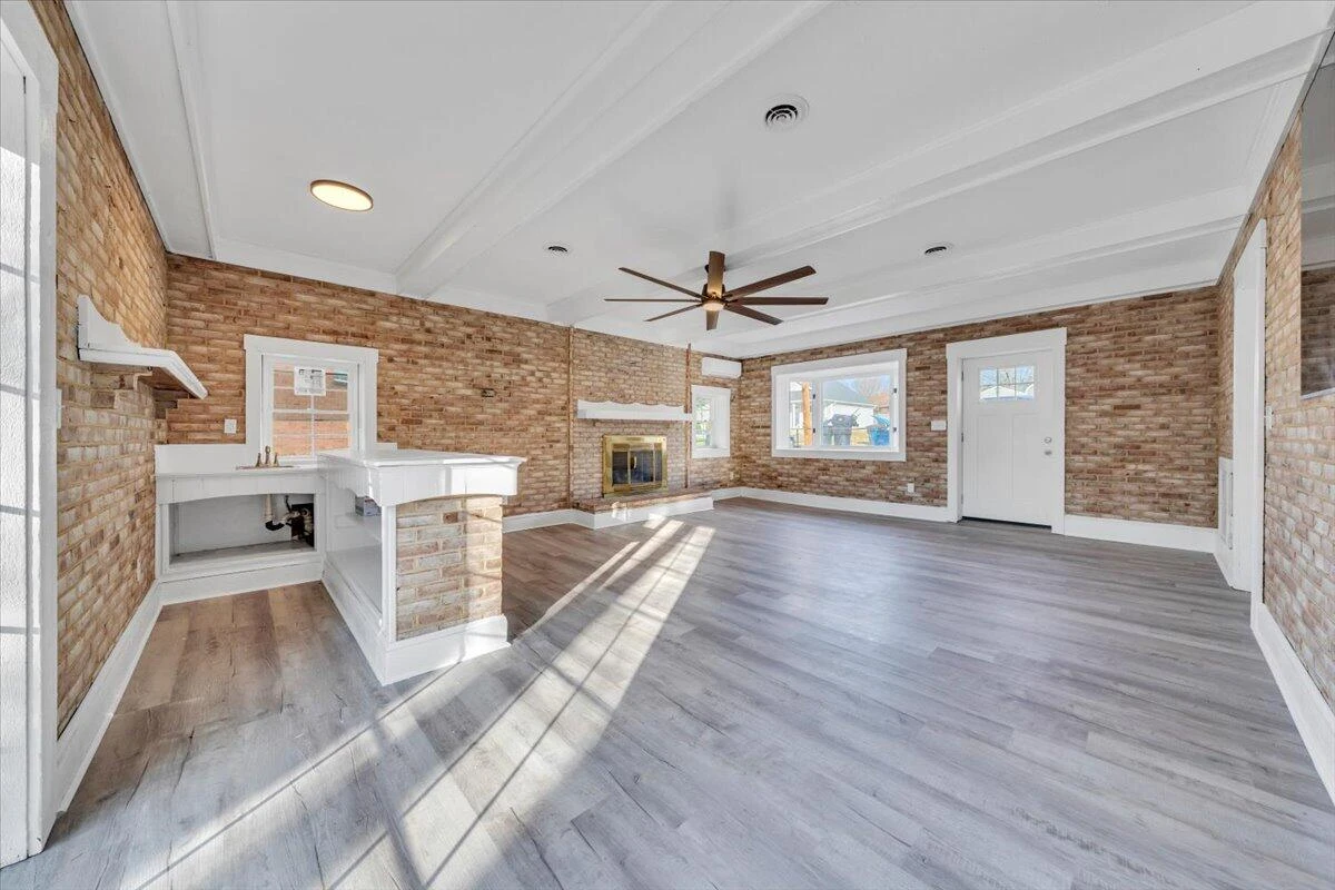 2218 Larchwood ST - Photo 29