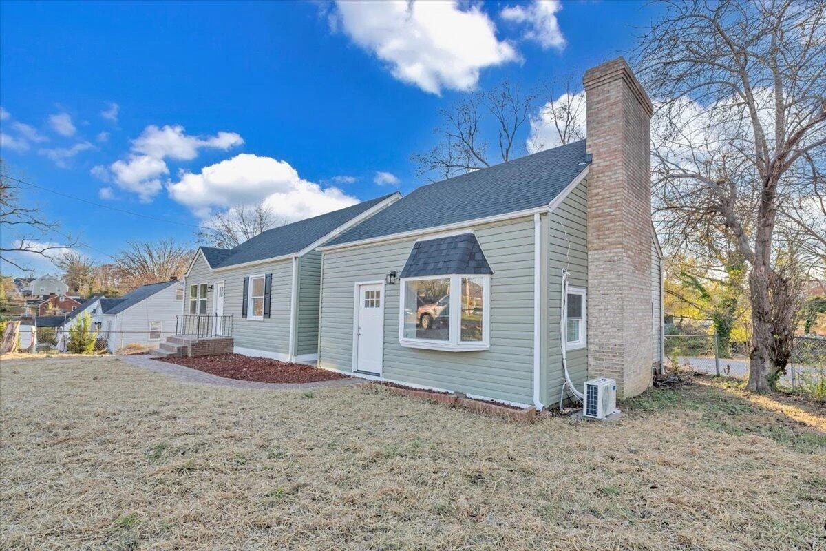 2218 Larchwood ST - Photo 40