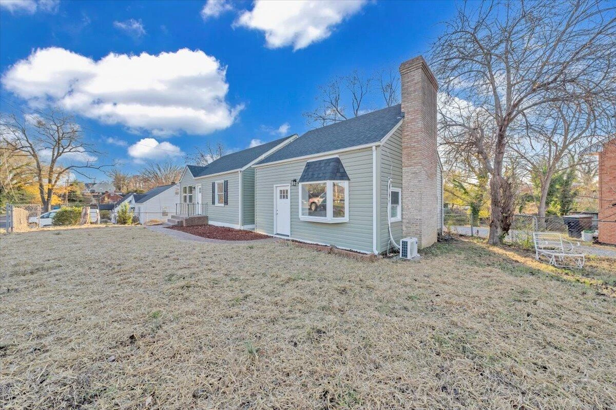 2218 Larchwood ST - Photo 41