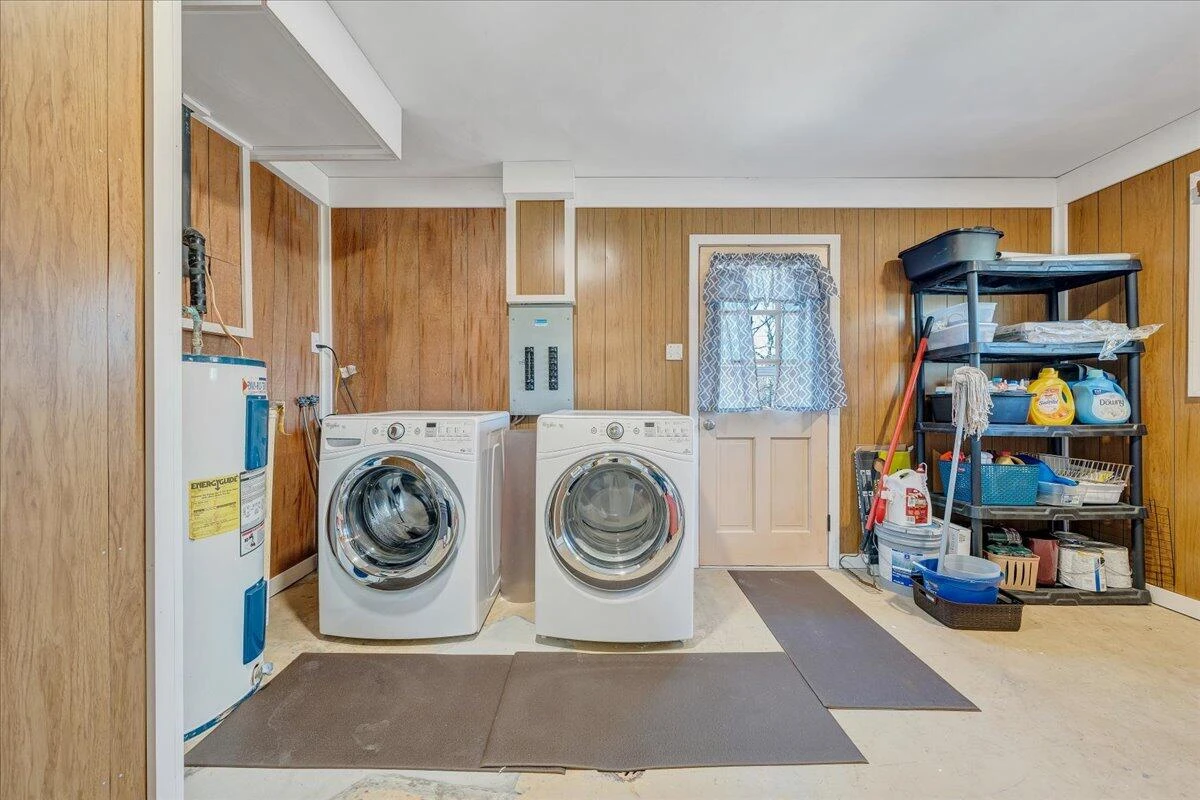 222 Oakwood RD - Photo 22