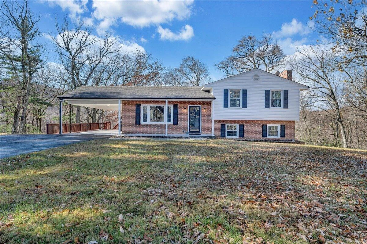 222 Oakwood RD - Photo 3