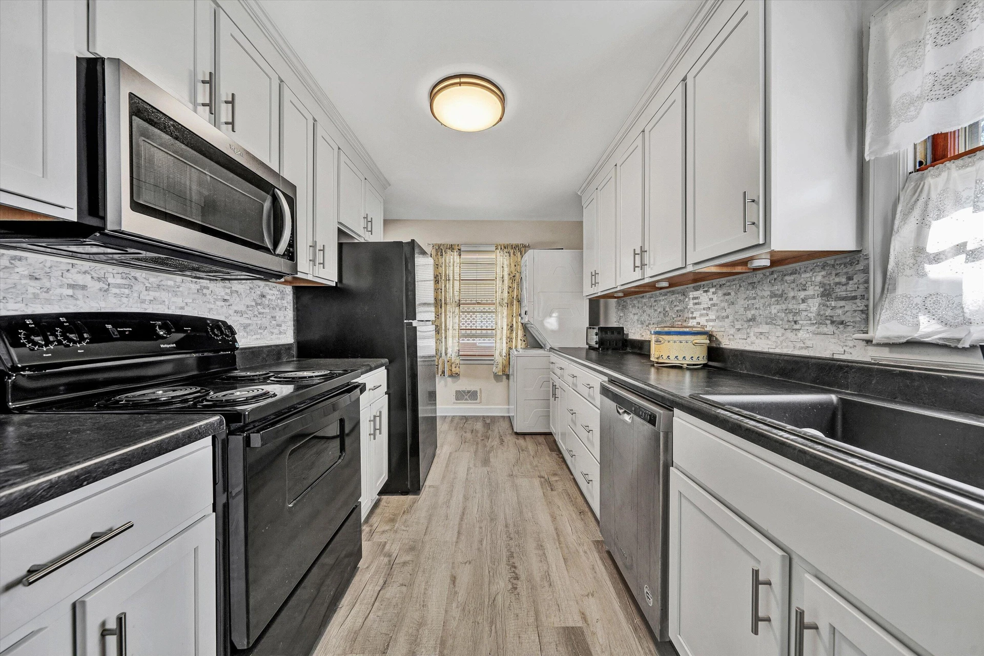 173 Trinkle AVE - Photo 8