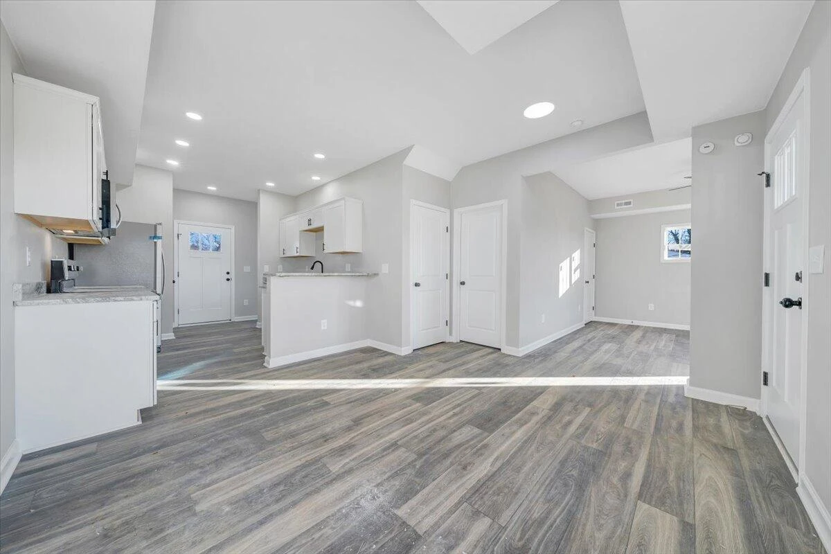 1815 North AVE - Photo 5