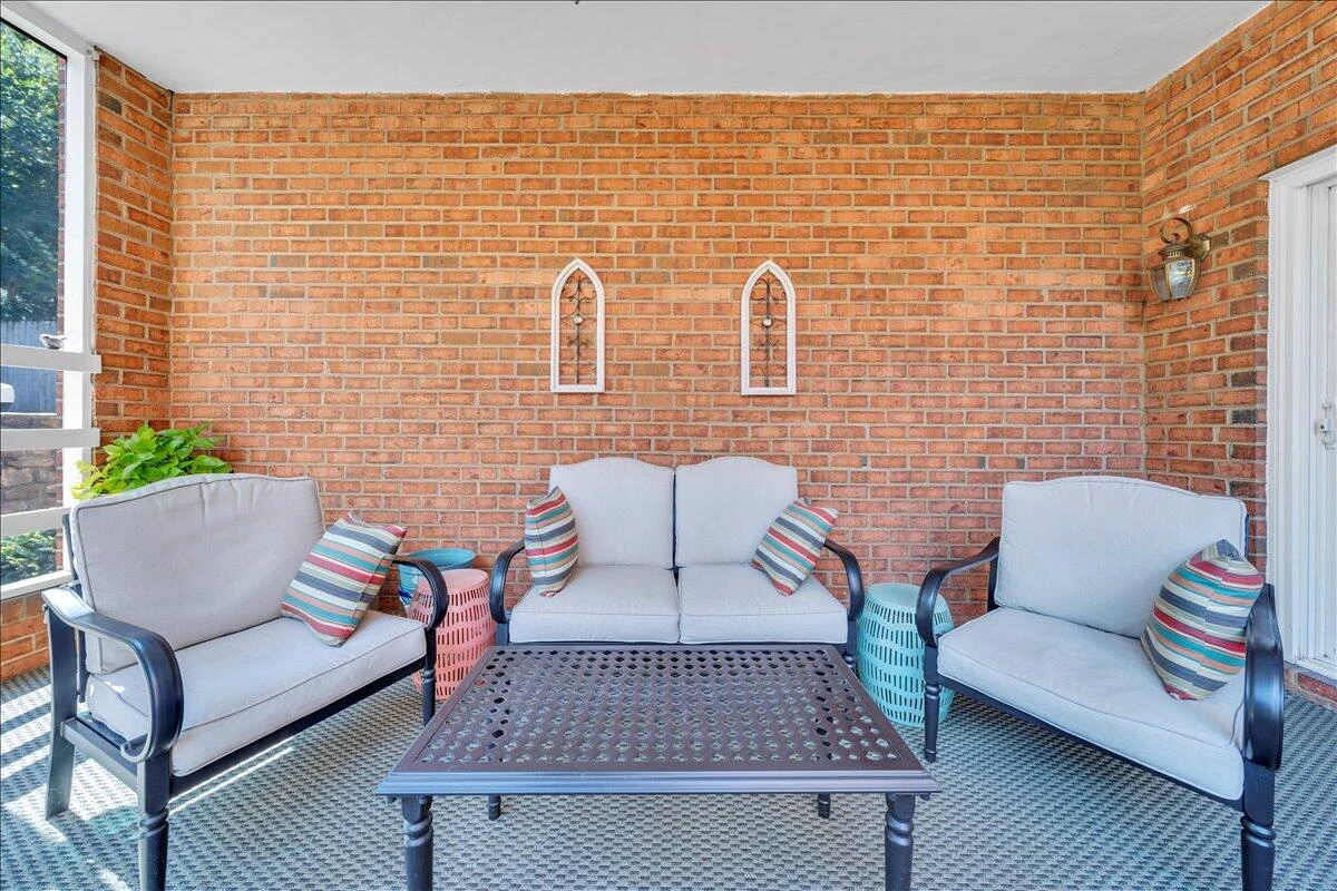 2110 Stephenson AVE #6 - Photo 16