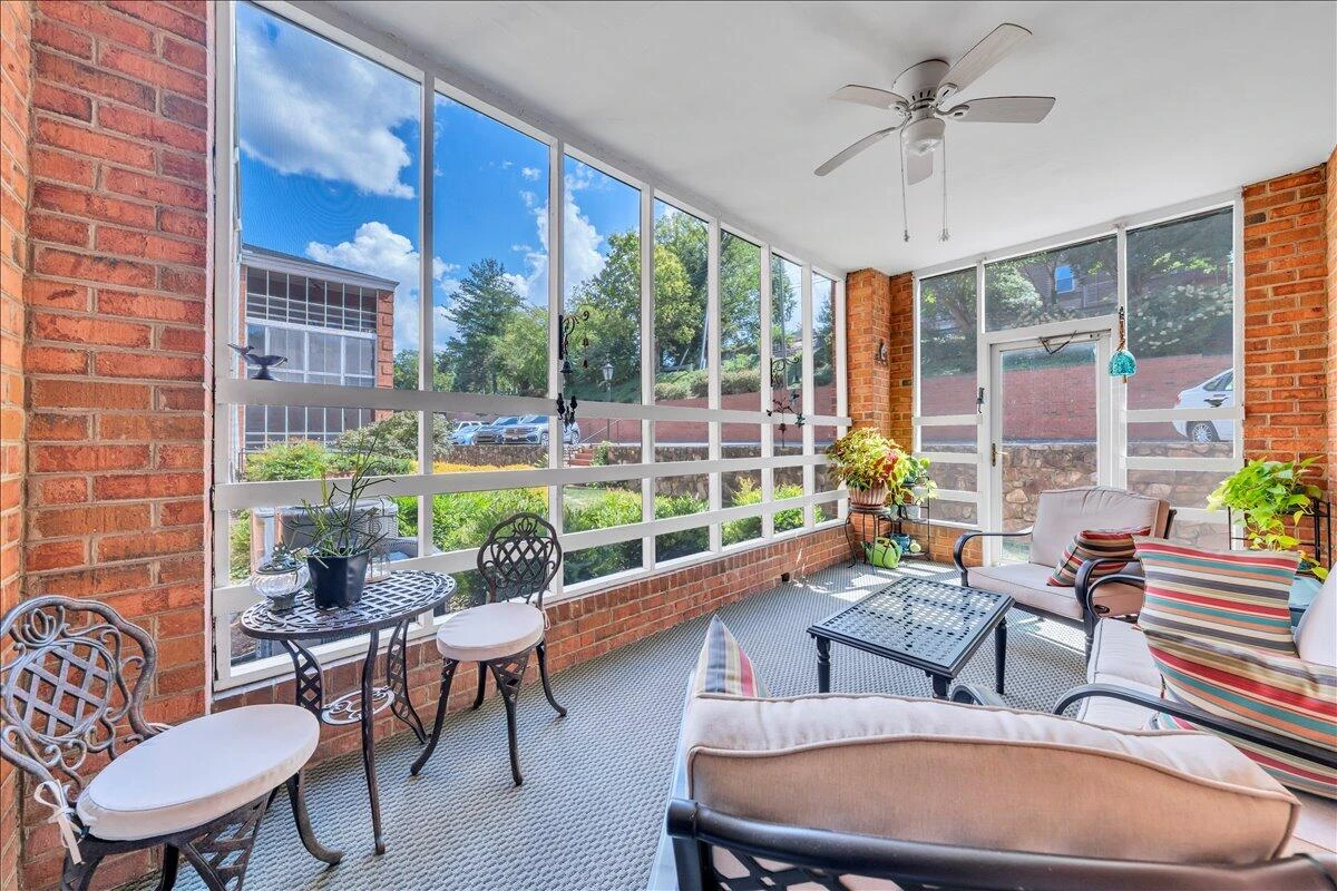 2110 Stephenson AVE #6 - Photo 17