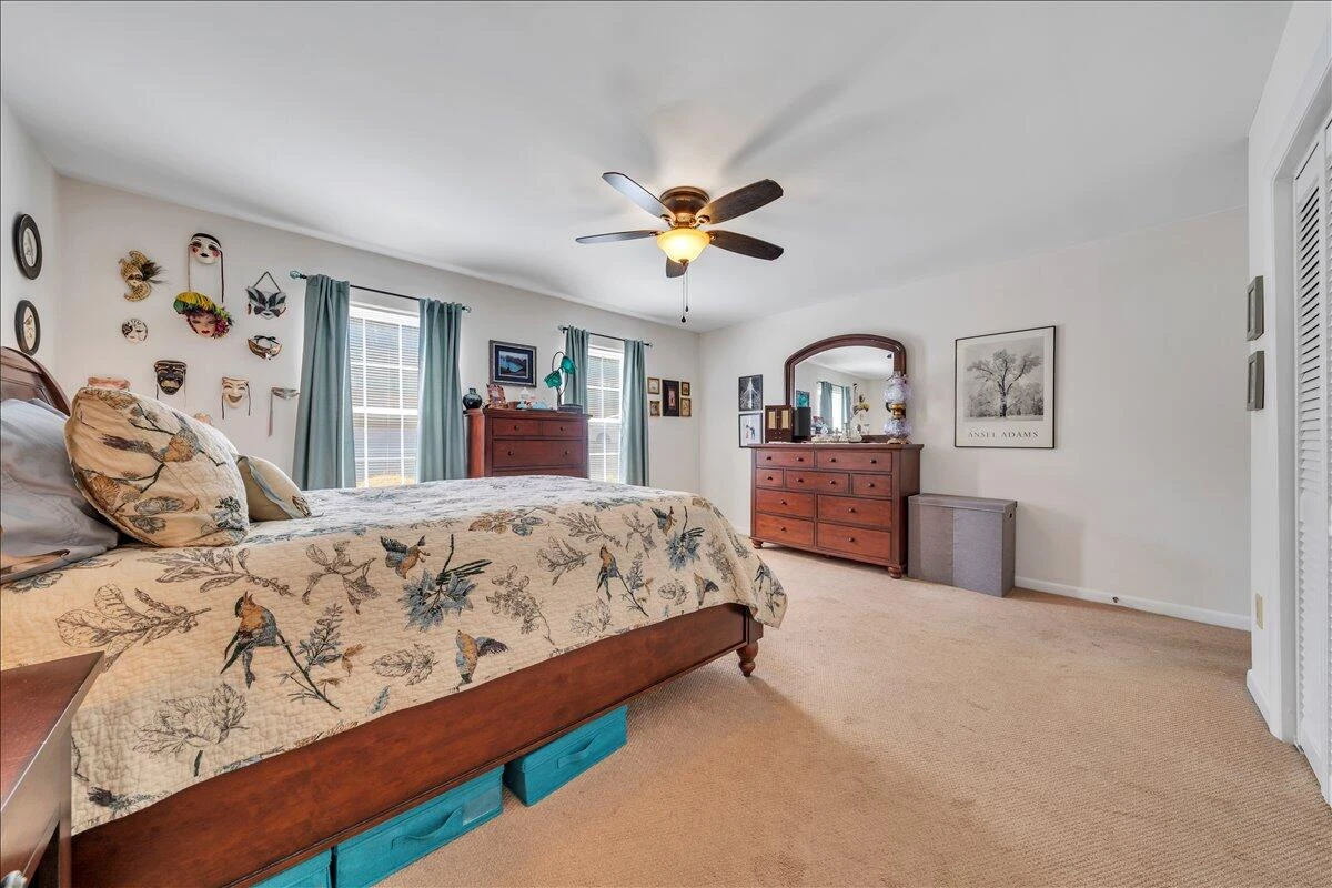 2110 Stephenson AVE #6 - Photo 23