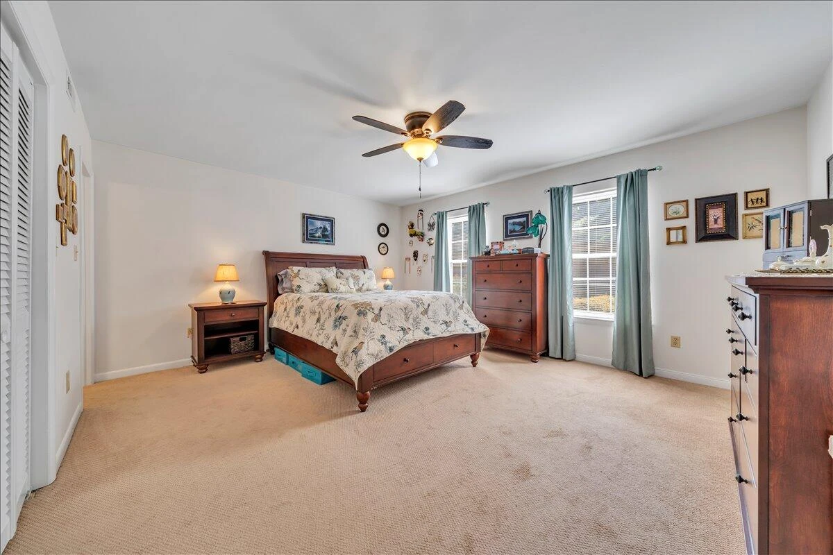 2110 Stephenson AVE #6 - Photo 24