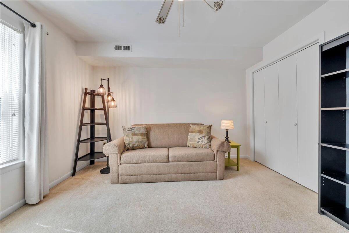 2110 Stephenson AVE #6 - Photo 30