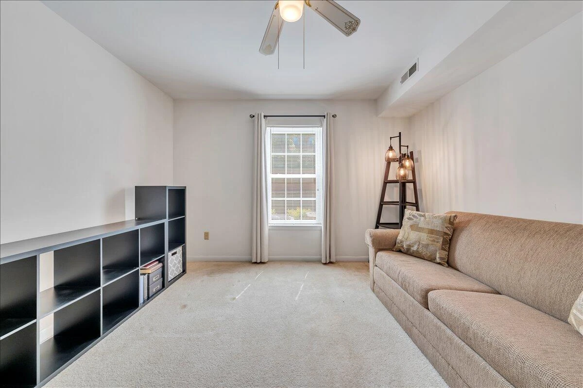 2110 Stephenson AVE #6 - Photo 31