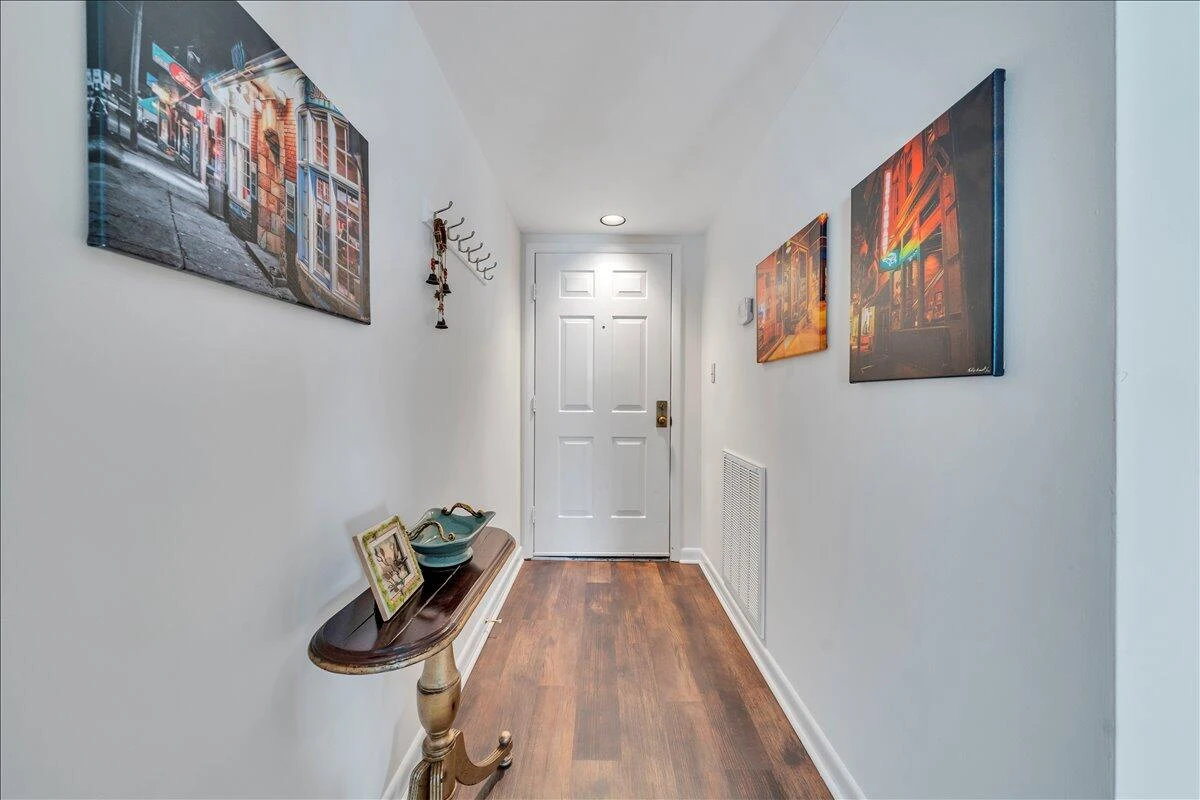 2110 Stephenson AVE #6 - Photo 5