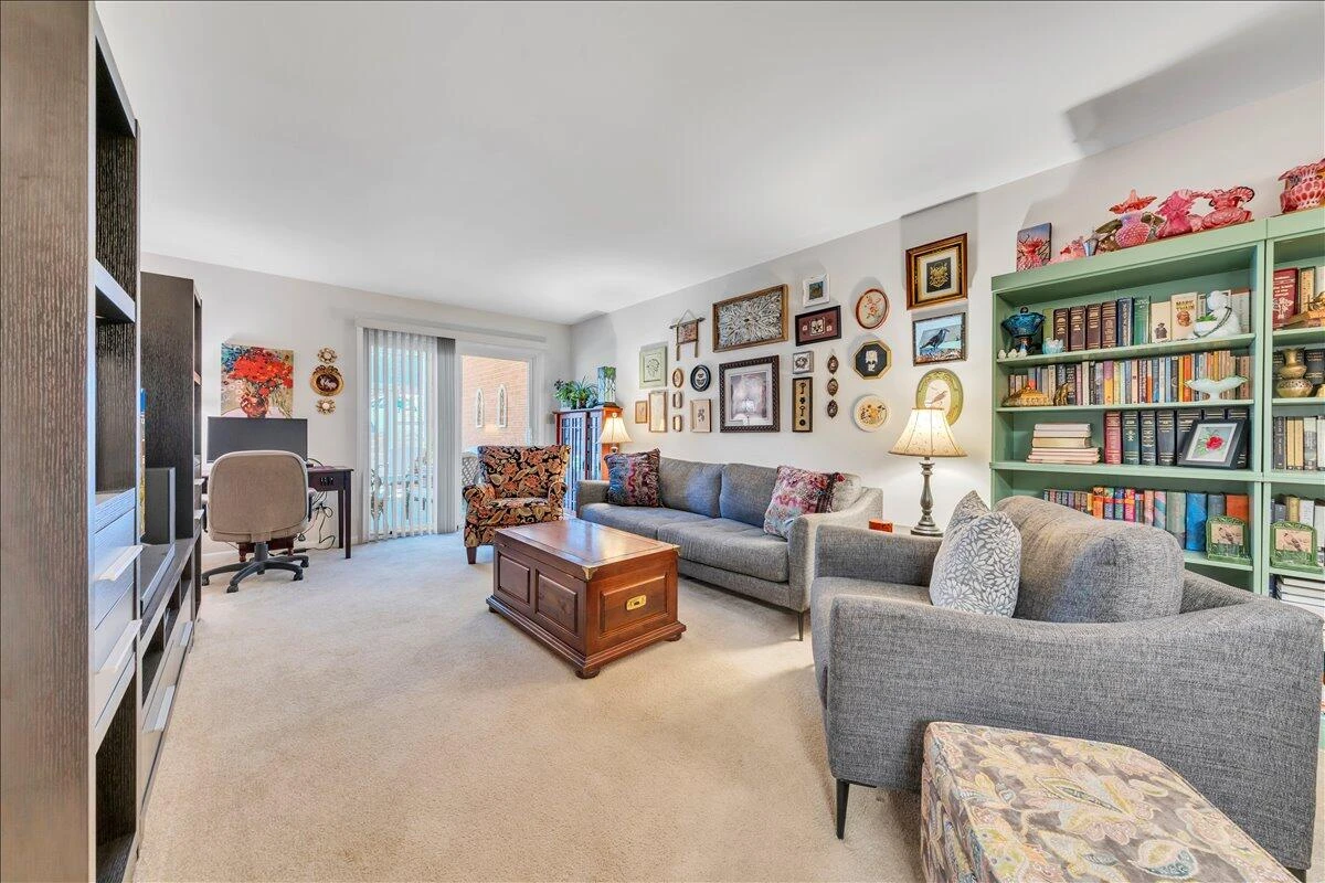 2110 Stephenson AVE #6 - Photo 6