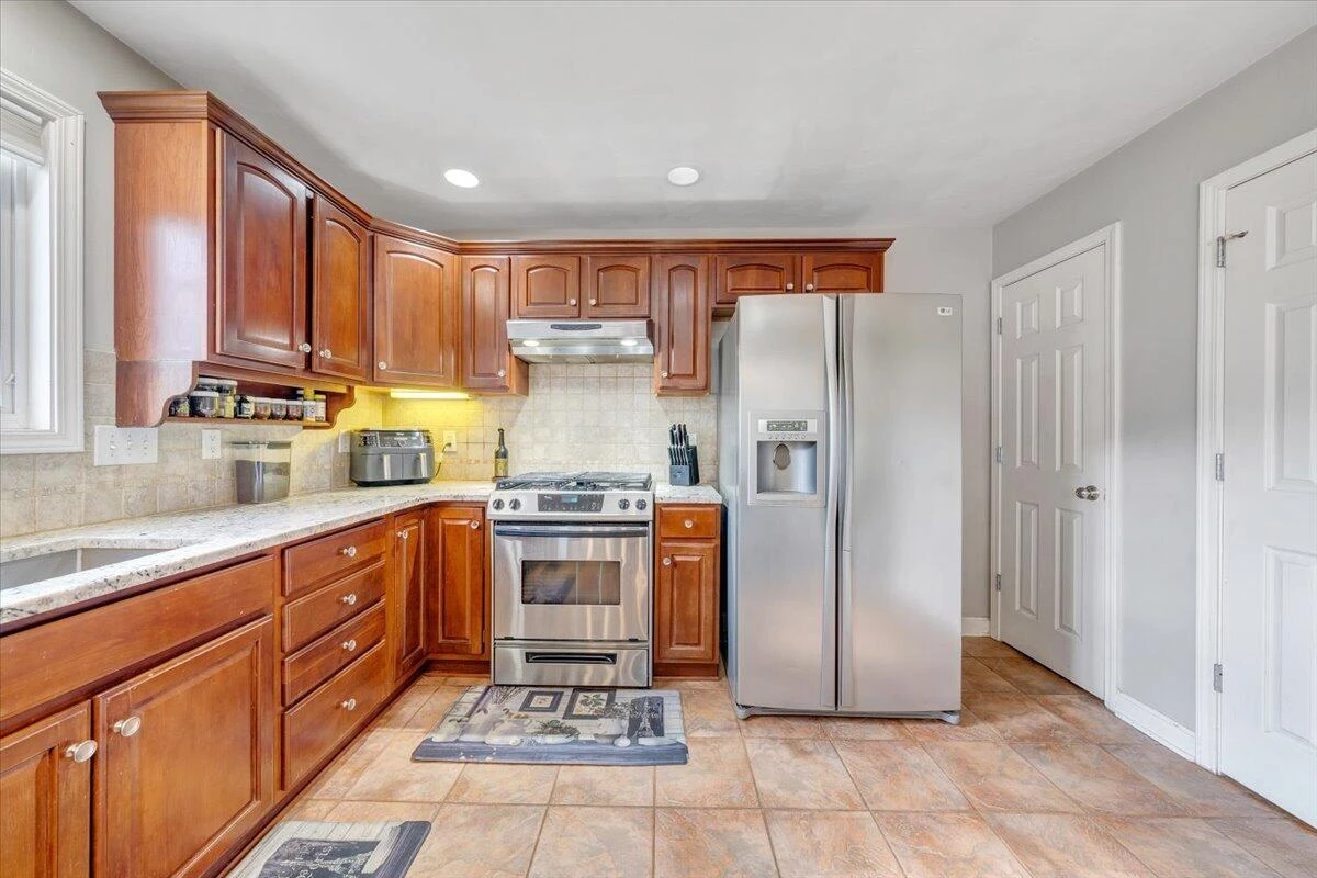 1818 High Gate LN - Photo 15