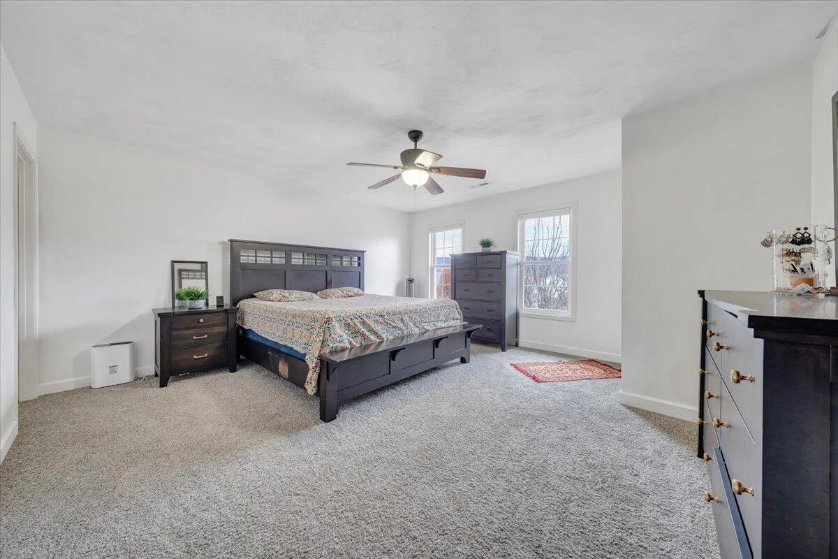 1818 High Gate LN - Photo 19