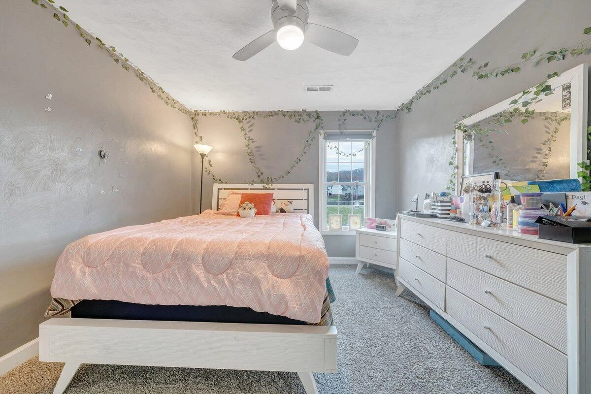 1818 High Gate LN - Photo 22