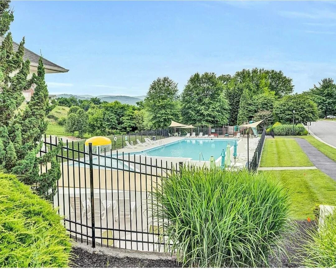 1818 High Gate LN - Photo 40
