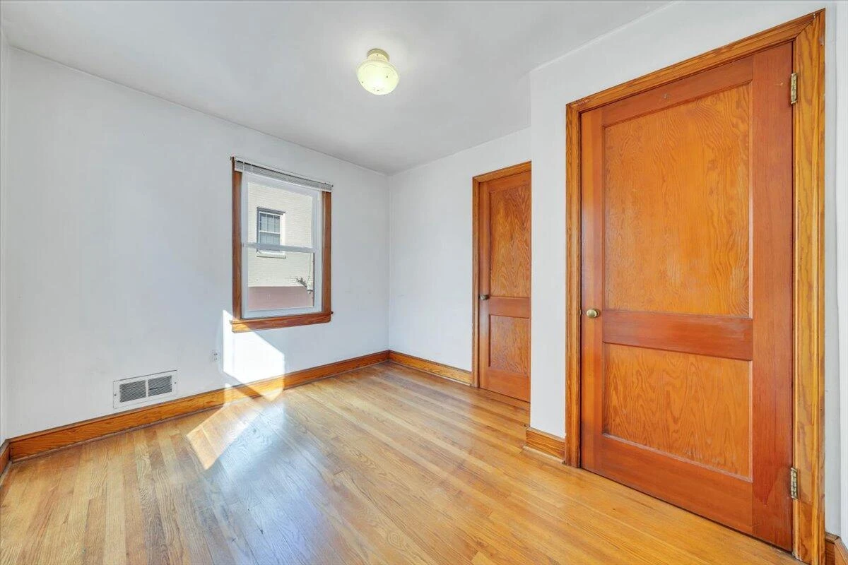 3504 Forest Hill AVE - Photo 12