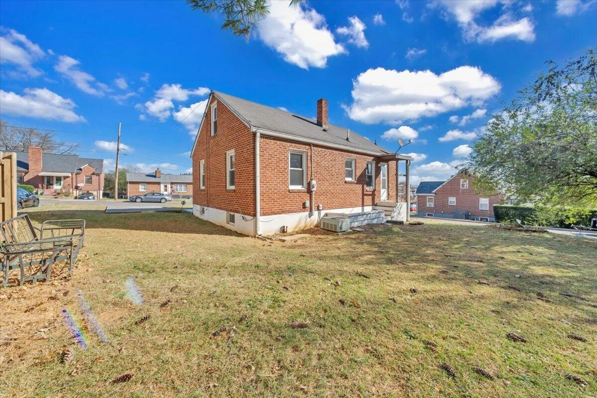 3504 Forest Hill AVE - Photo 30