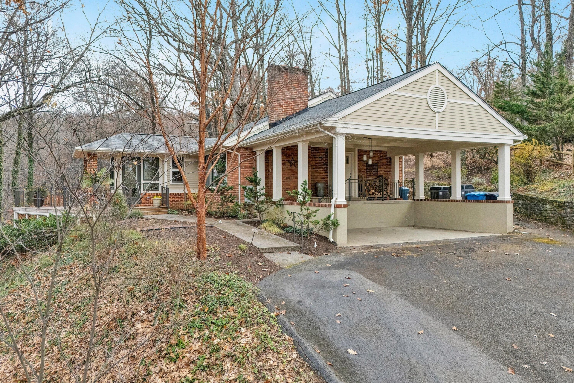 3600 Ridgewood LN - Photo 4