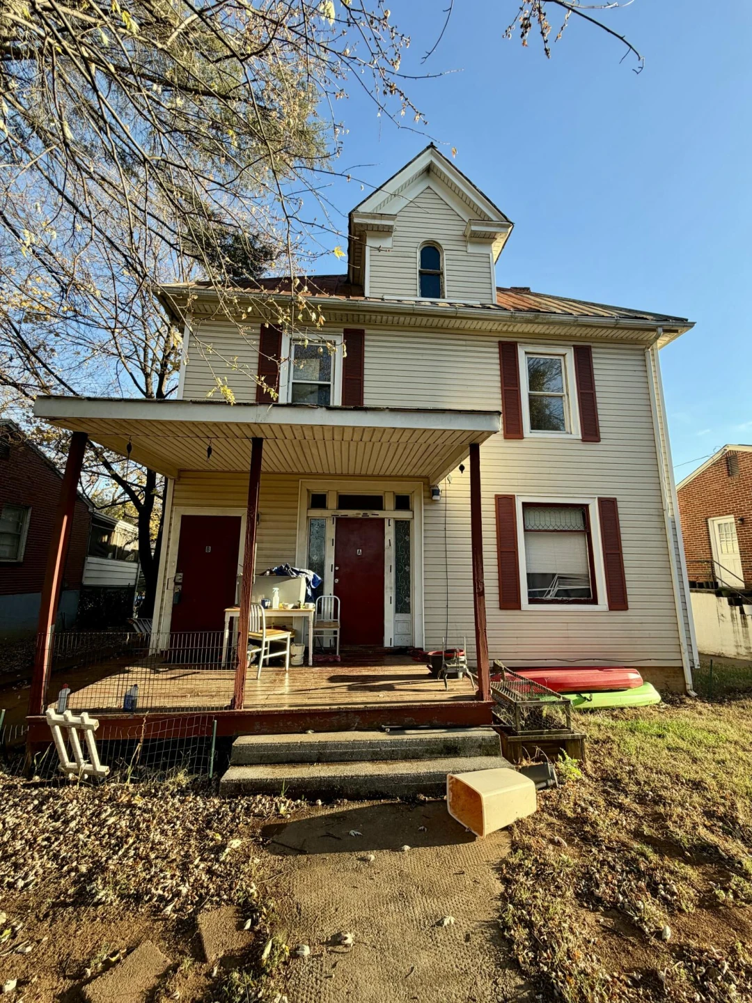 2016 SANFORD AVE