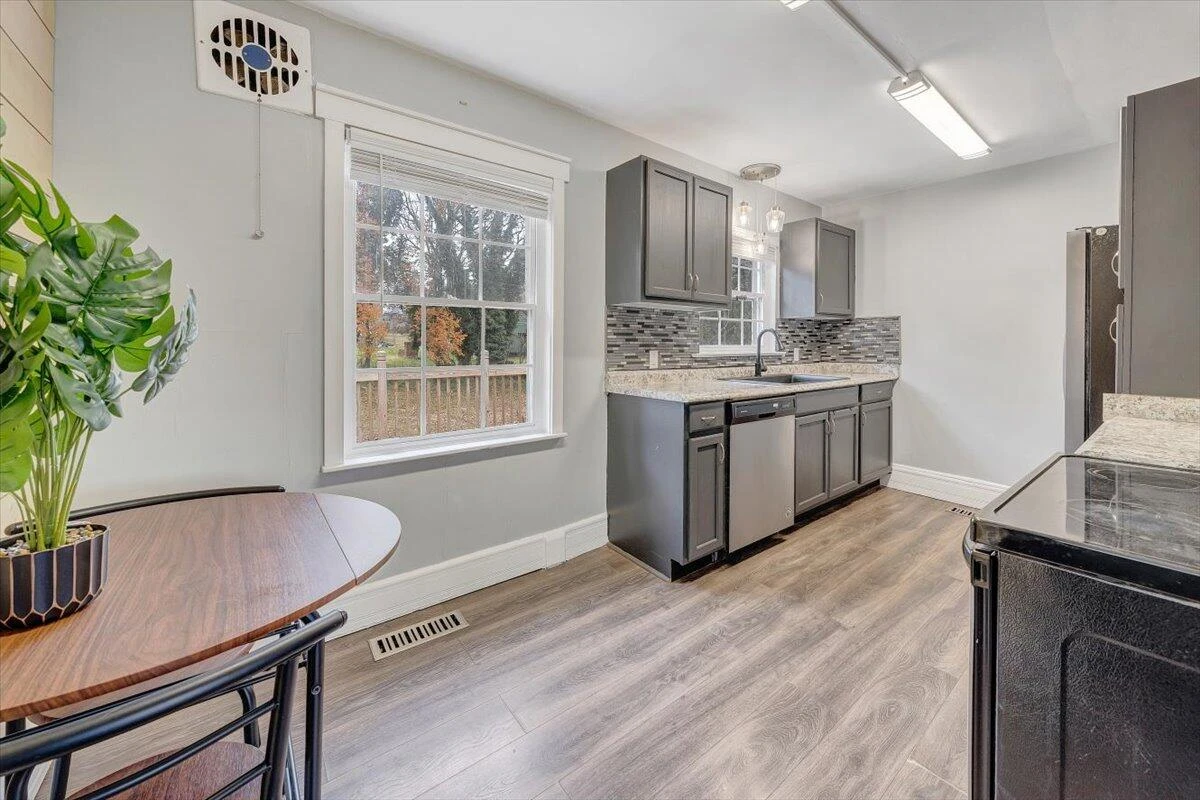 1901 Langdon RD - Photo 9