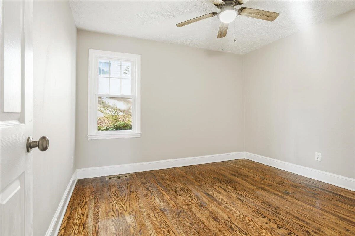 707 Brandon AVE - Photo 15