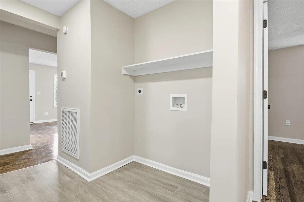 707 Brandon AVE - Photo 19