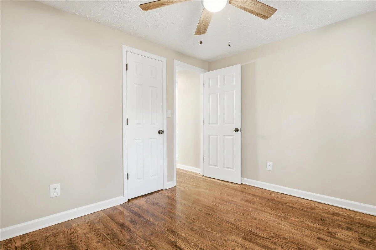 707 Brandon AVE - Photo 21