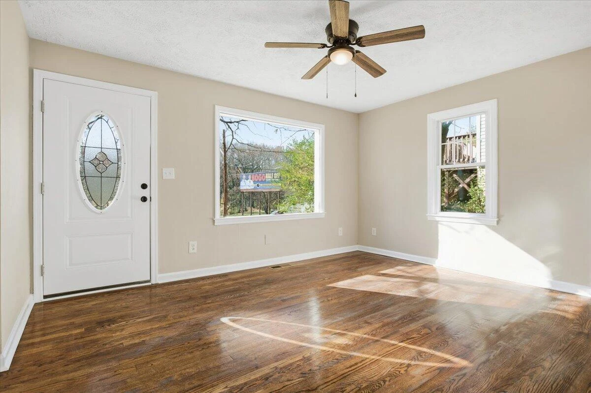 707 Brandon AVE - Photo 28