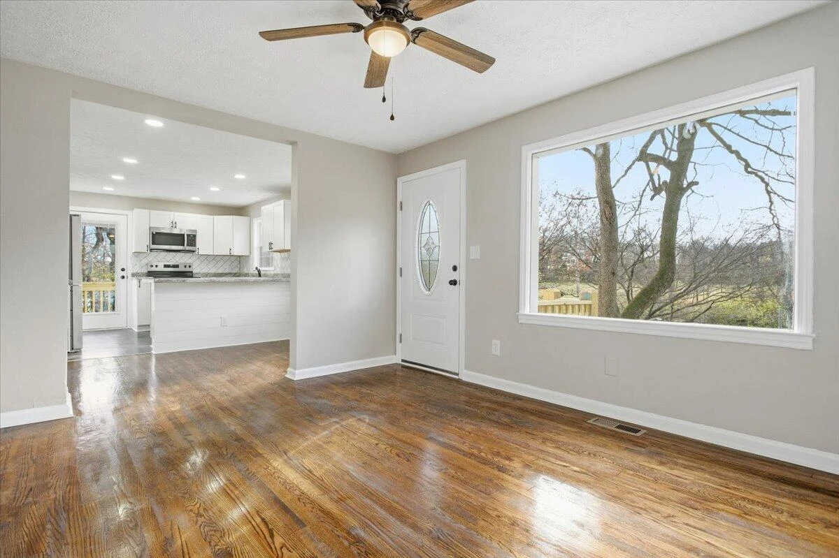 707 Brandon AVE - Photo 9