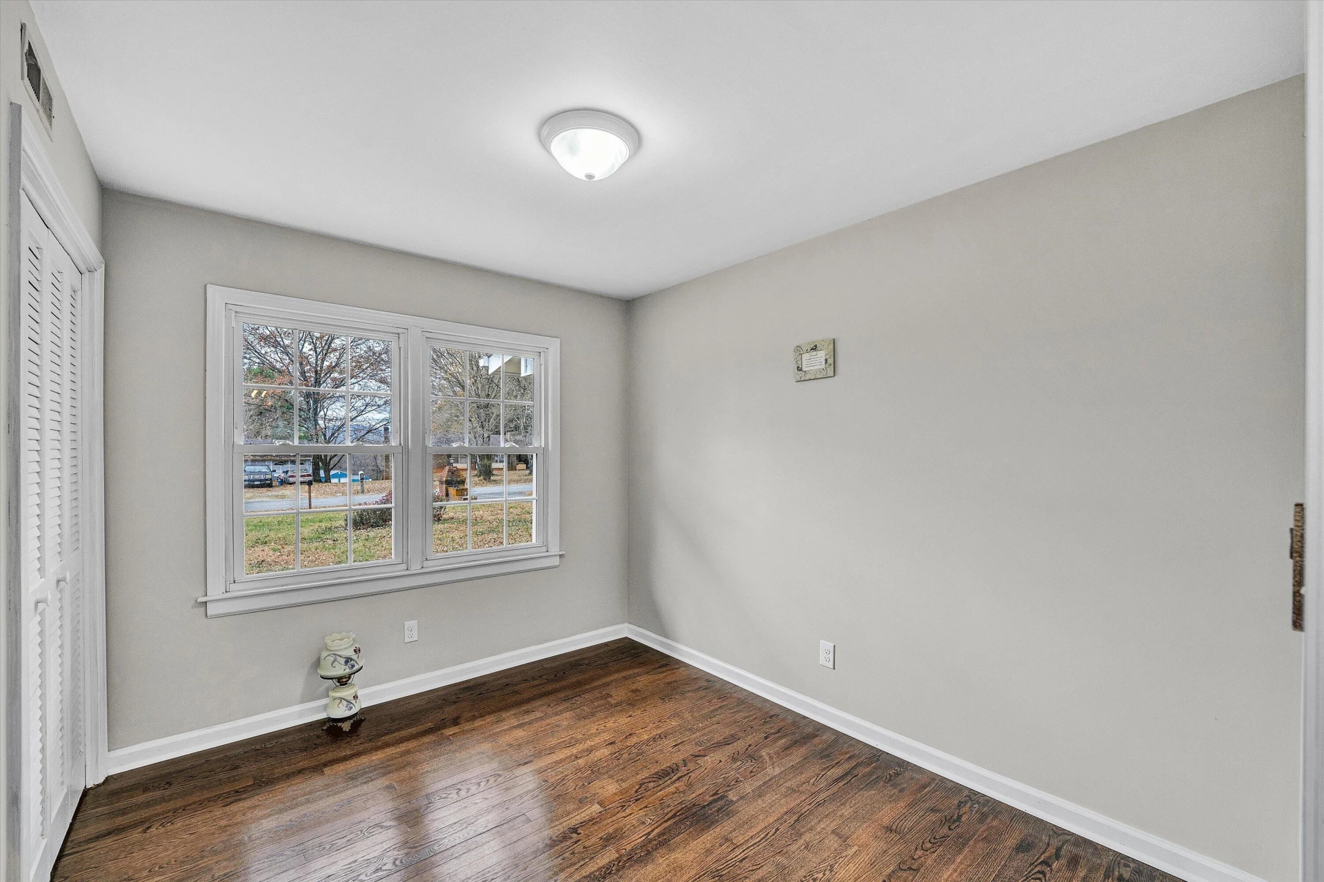 1059 Fairview DR - Photo 32