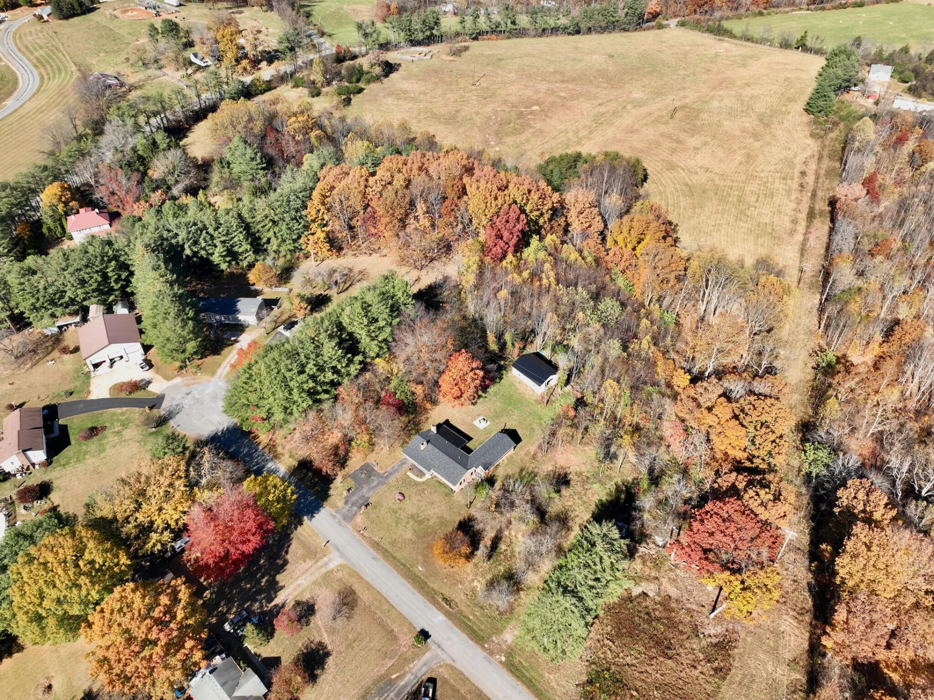 1059 Fairview DR - Photo 8