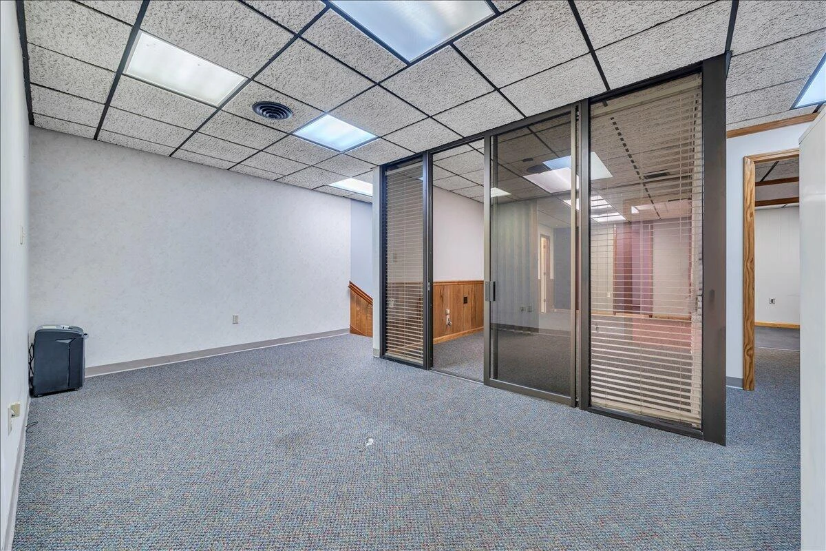 356 Campbell AVE - Photo 22