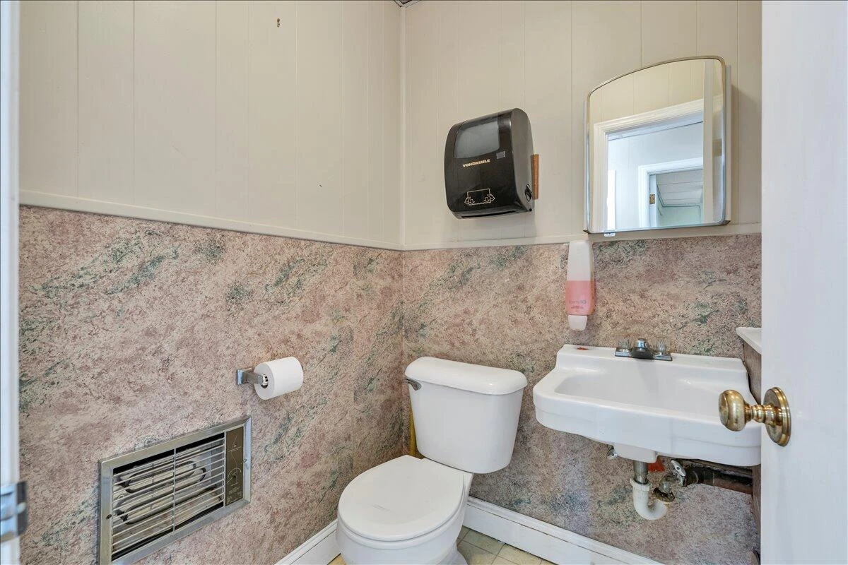 356 Campbell AVE - Photo 34