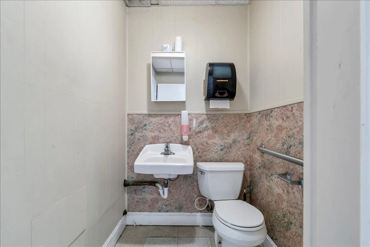 356 Campbell AVE - Photo 35