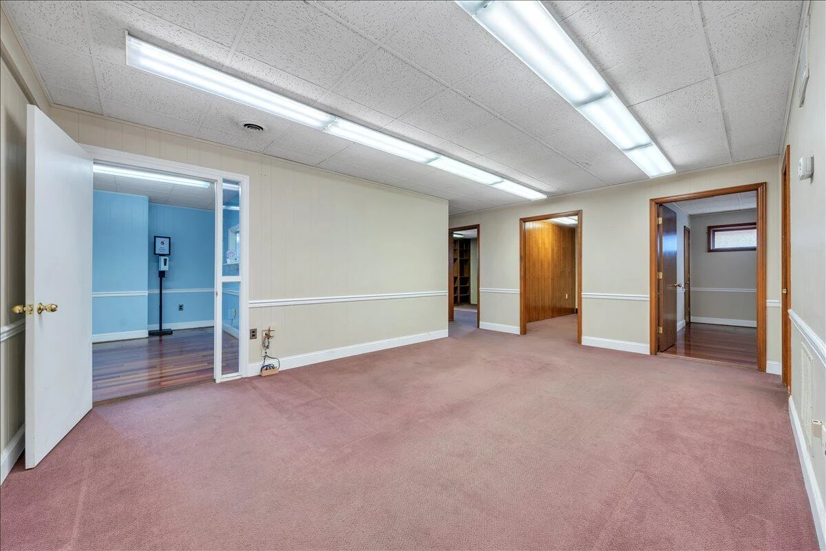356 Campbell AVE - Photo 36