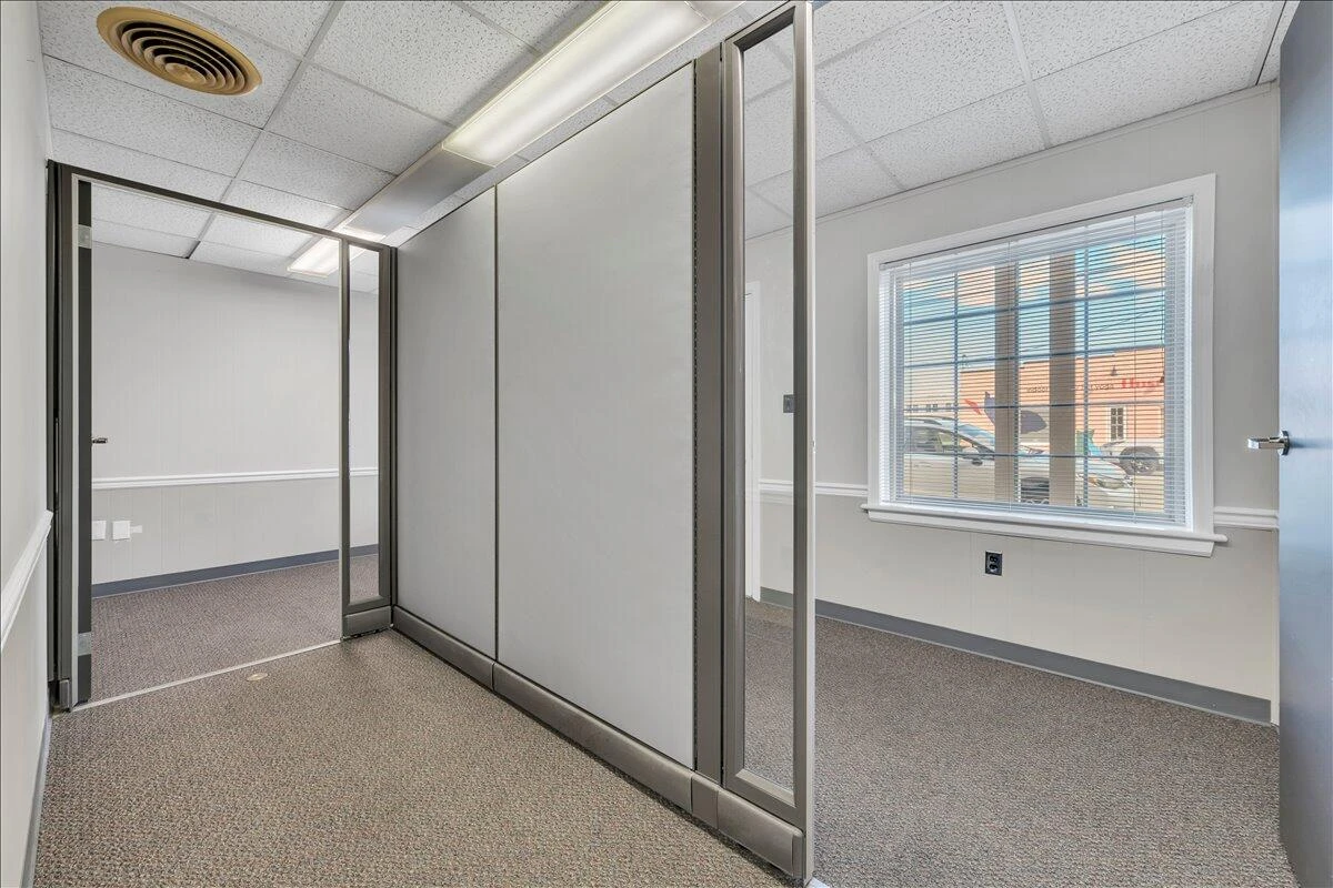 356 Campbell AVE - Photo 45