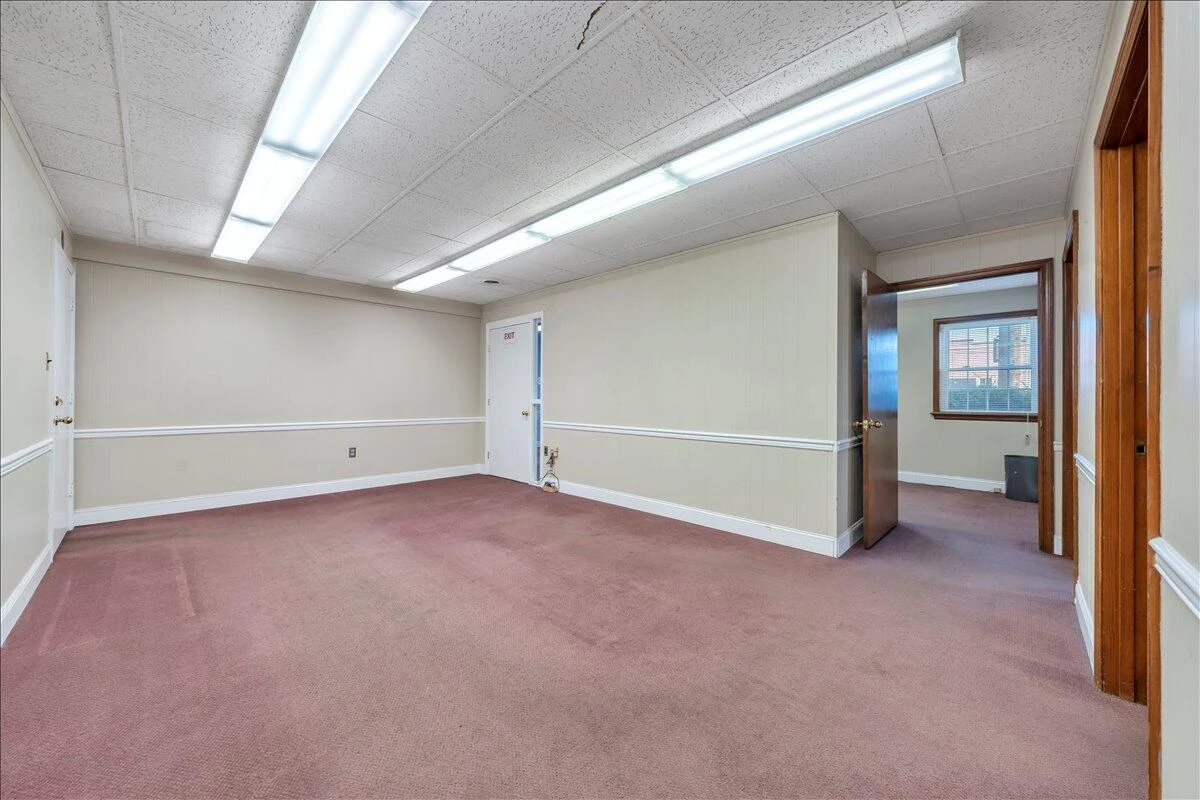 356 Campbell AVE - Photo 49