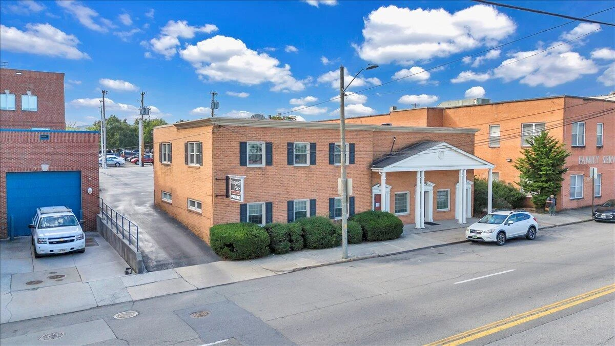 356 Campbell AVE - Photo 77