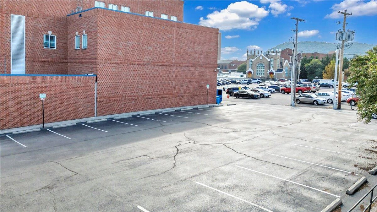 356 Campbell AVE - Photo 80