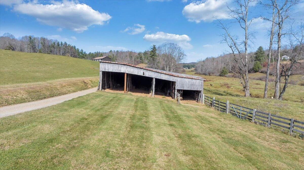 6629 Floyd Highway - Photo 29