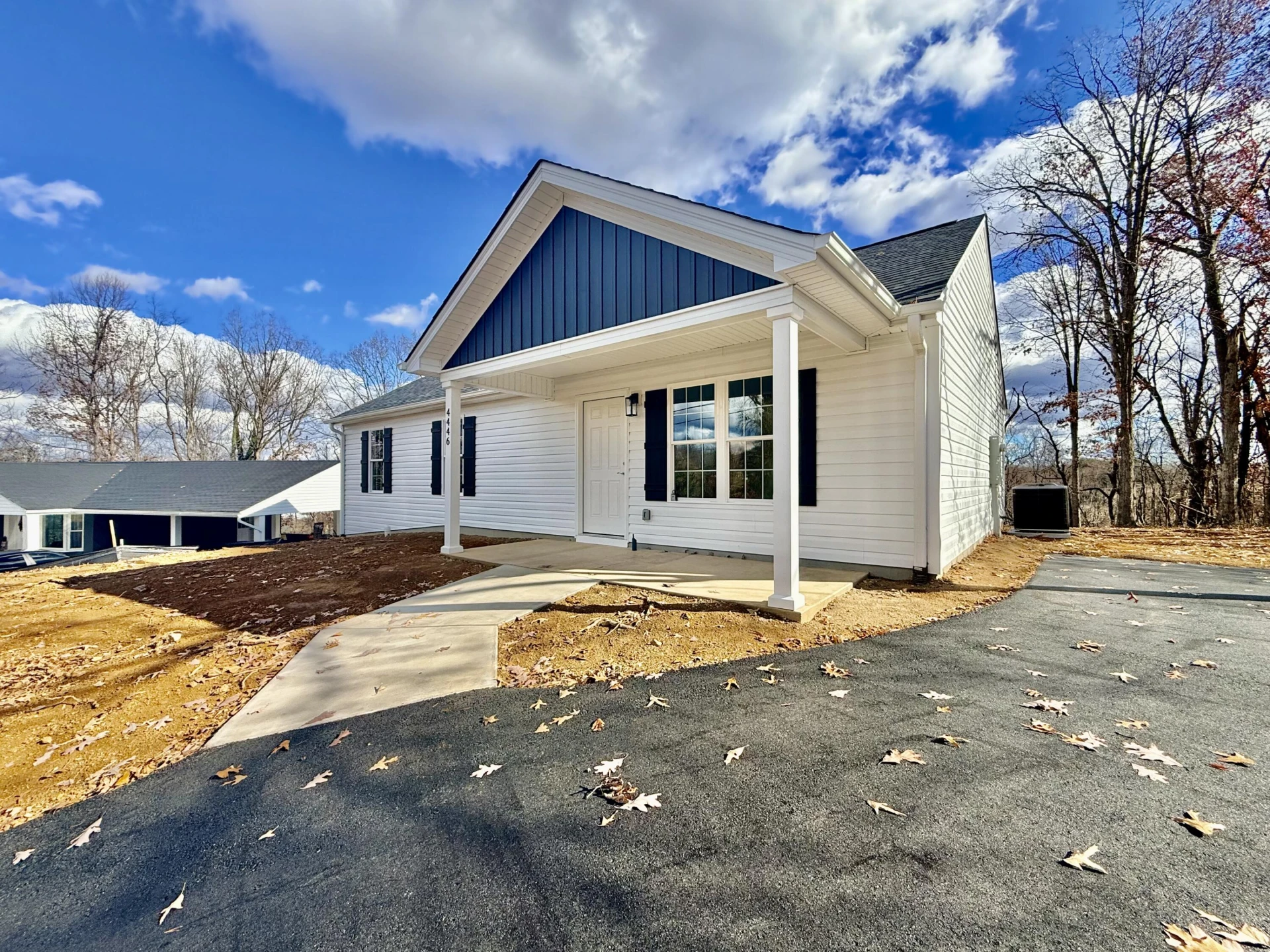4446 Stonewall RD - Photo 2