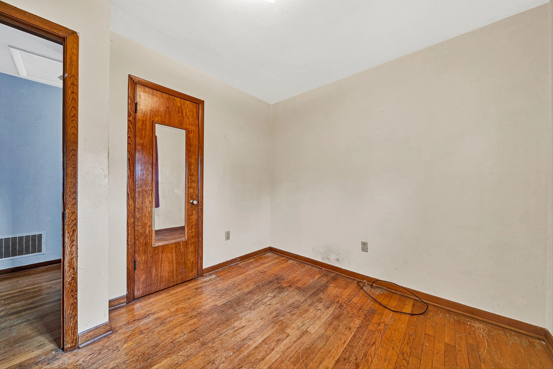203 Cherryhill RD - Photo 18