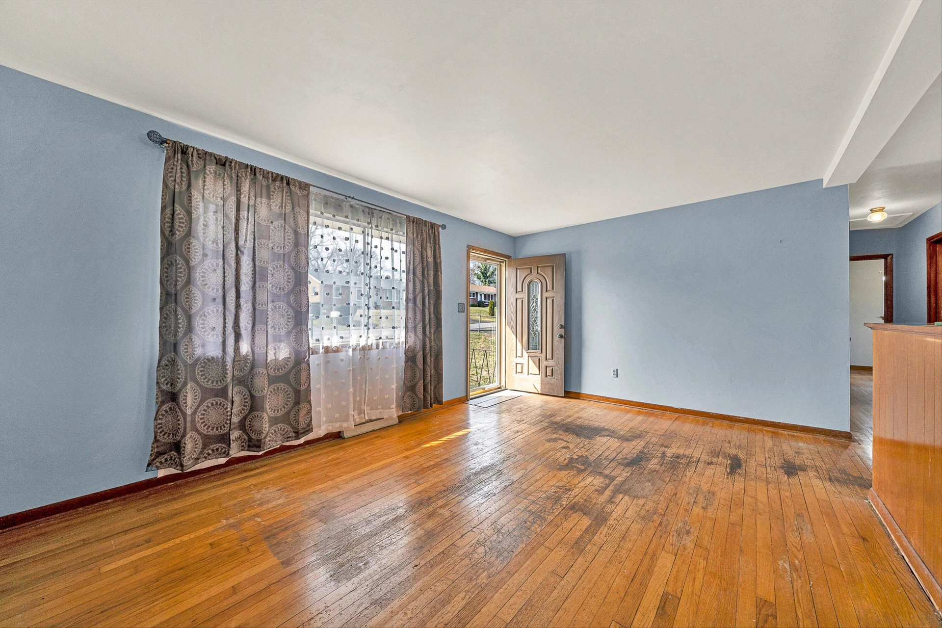203 Cherryhill RD - Photo 2