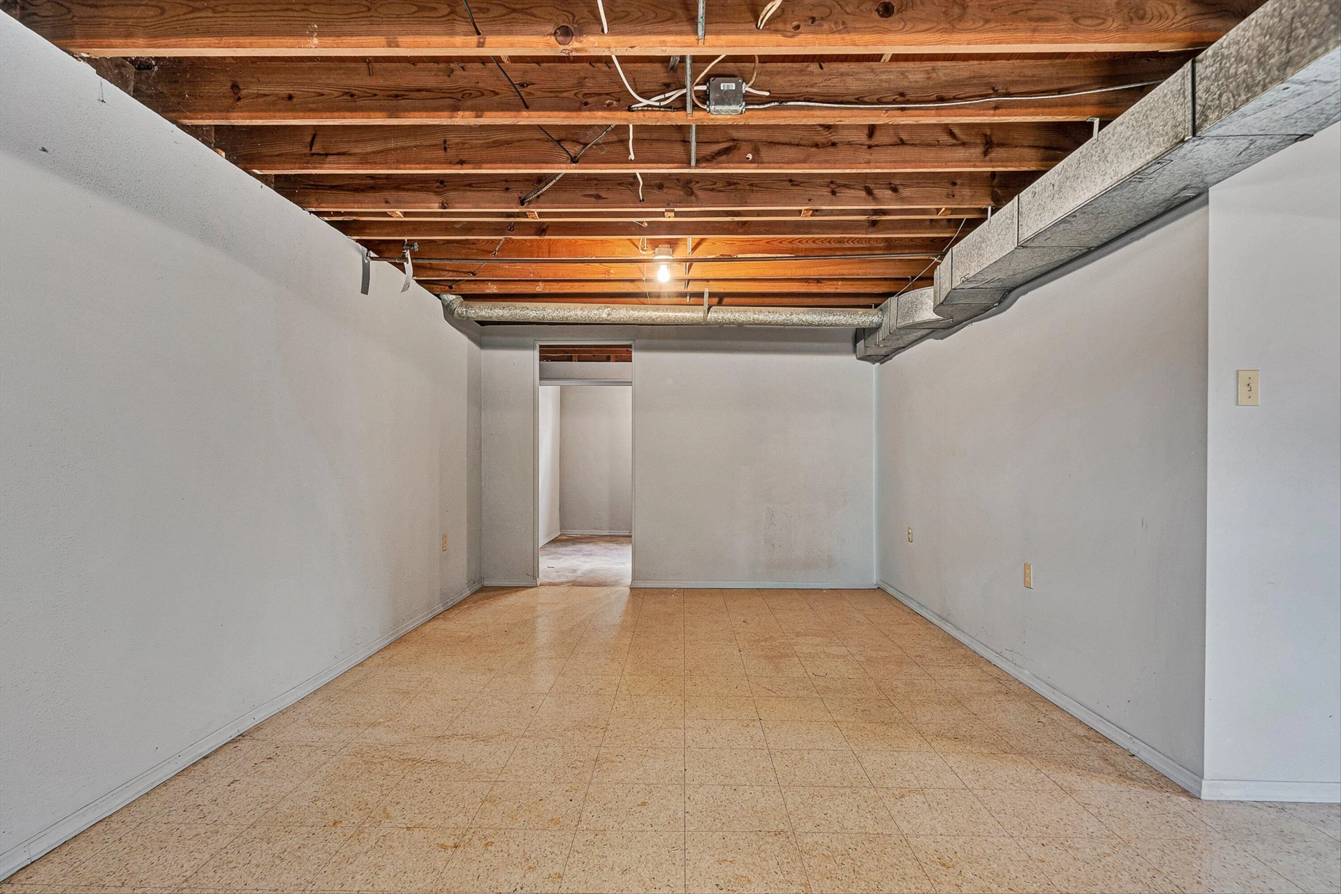 203 Cherryhill RD - Photo 21