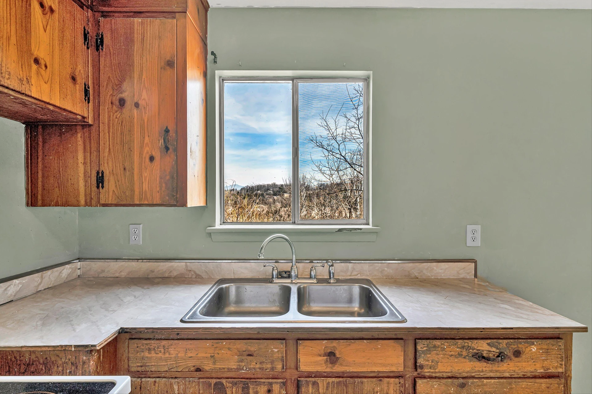 203 Cherryhill RD - Photo 6