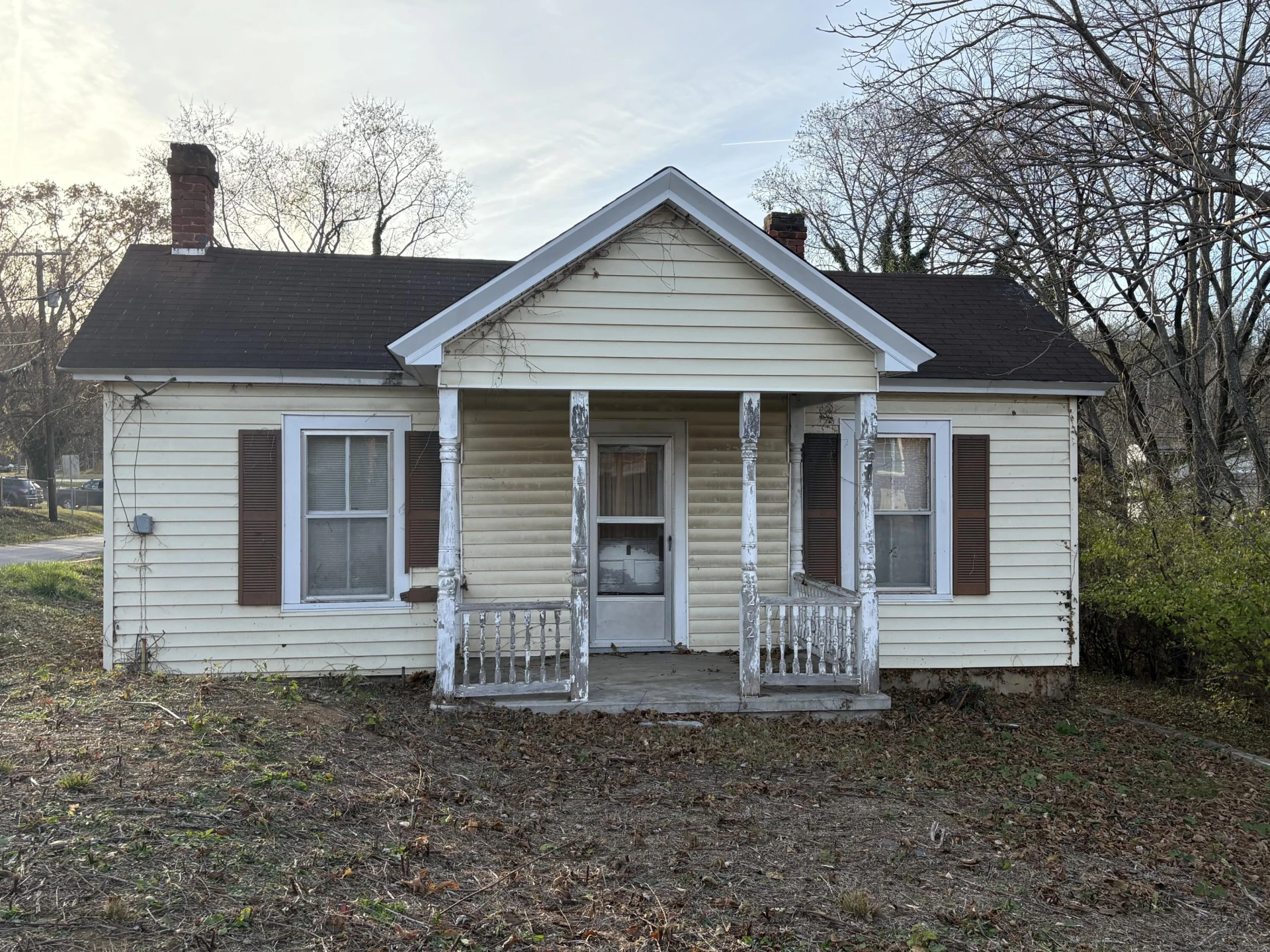 202 Roanoke ST