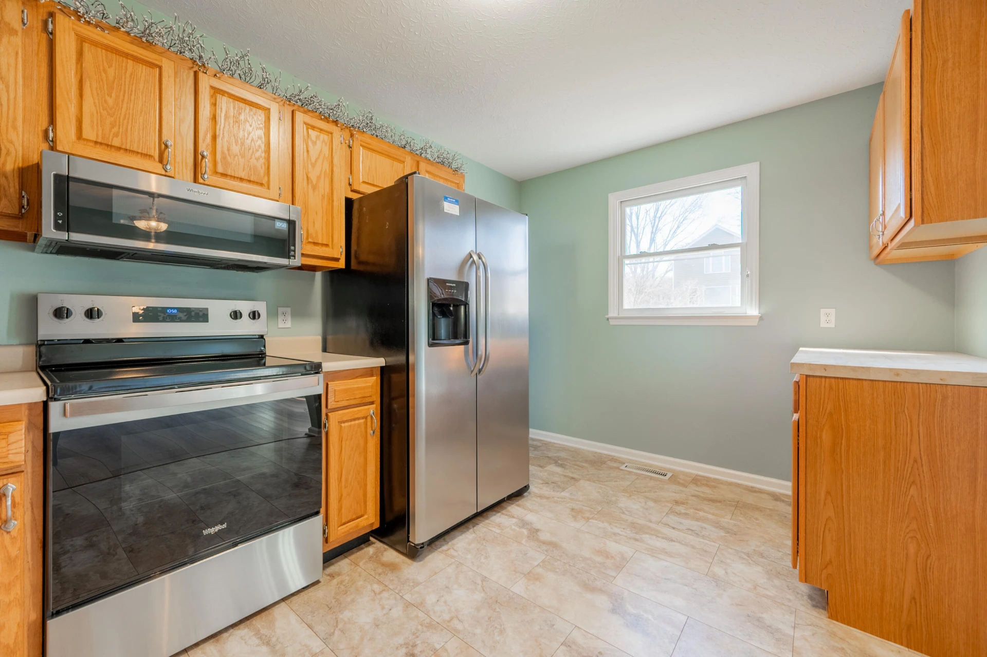 1309 Sandy CIR - Photo 13